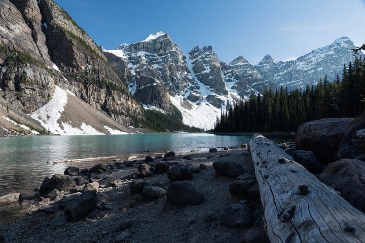 découvrez le canada, un pays aux paysages époustouflants, riche en diversité culturelle et en aventures, allant des chutes du niagara aux étendues sauvages du grand nord.