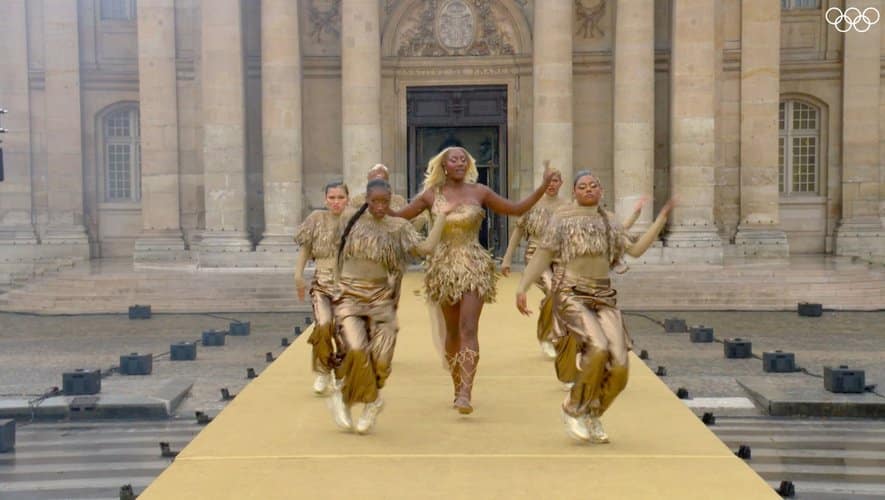 découvrez l'heure de la cérémonie des jeux olympiques : programme, lieu, diffusion en direct et toutes les informations essentielles pour ne rien manquer de cet événement mondial.