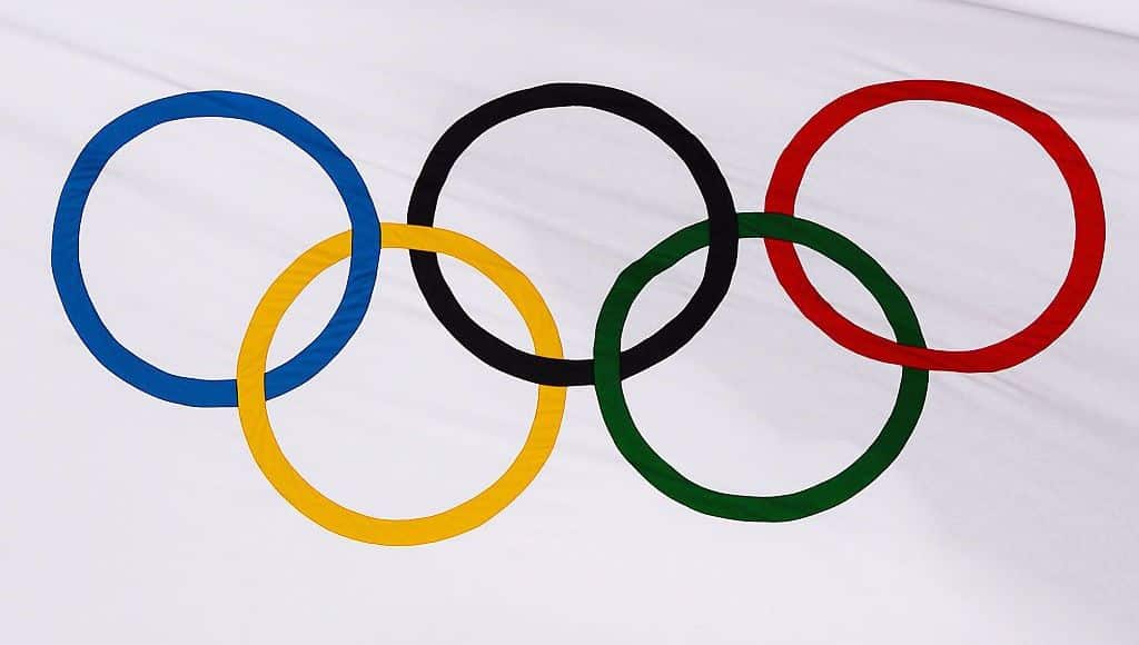 découvrez l'origine des jeux olympiques, de la grèce antique à l'ère moderne, et comprenez comment cet événement sportif mondial est né et a évolué au fil du temps.